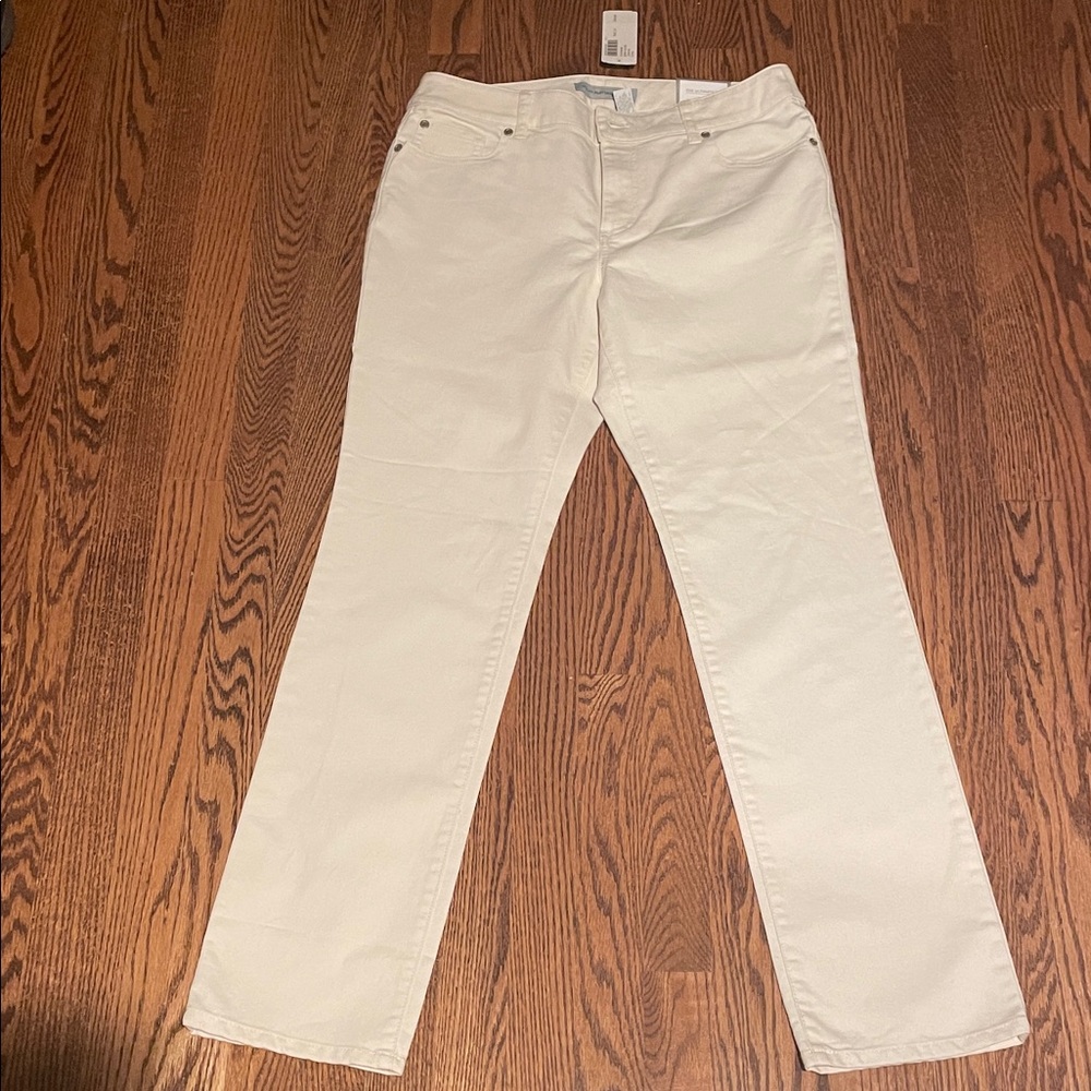 Chico's Off-White Straight Leg Pants